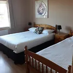Connemara National Park Lodge